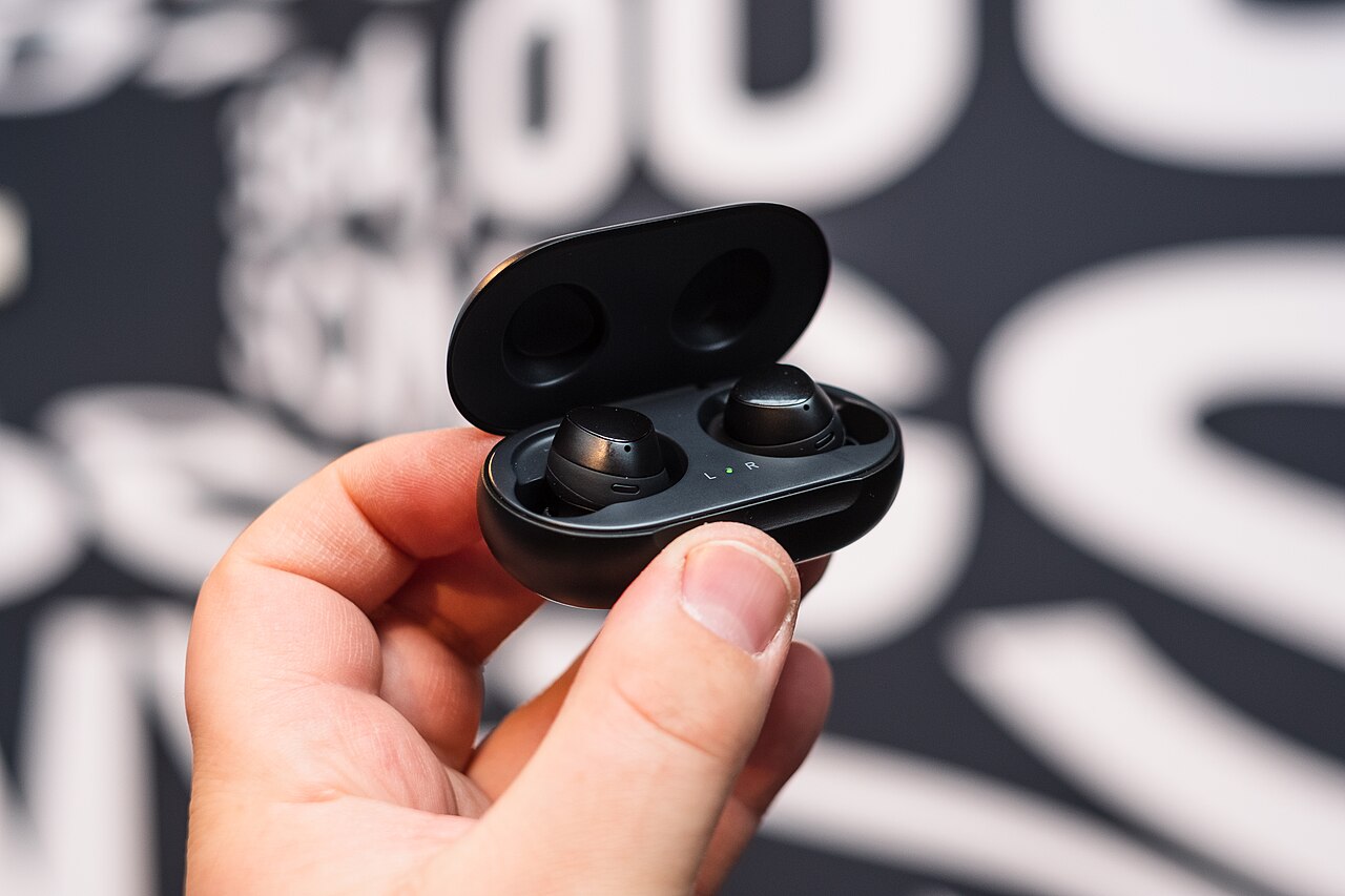 Samsung Galaxy Buds Features: Best Clear Sound Experience